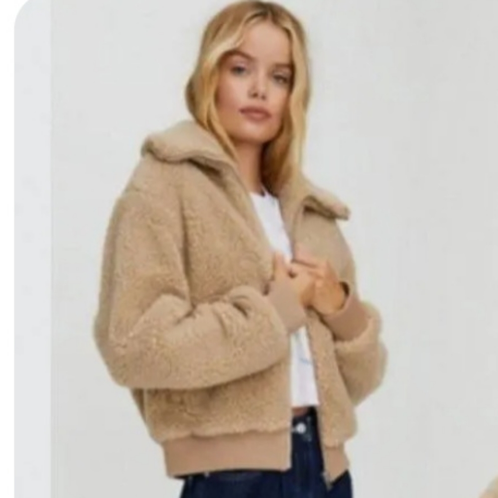 Aritzia Wilfred Free Teddy Jacket